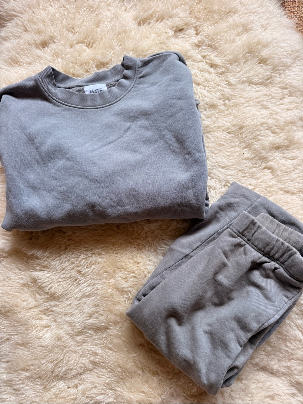MATE THE LABEL SWEAT SET - read description